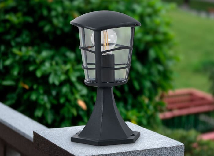 Traditional Garden Lights