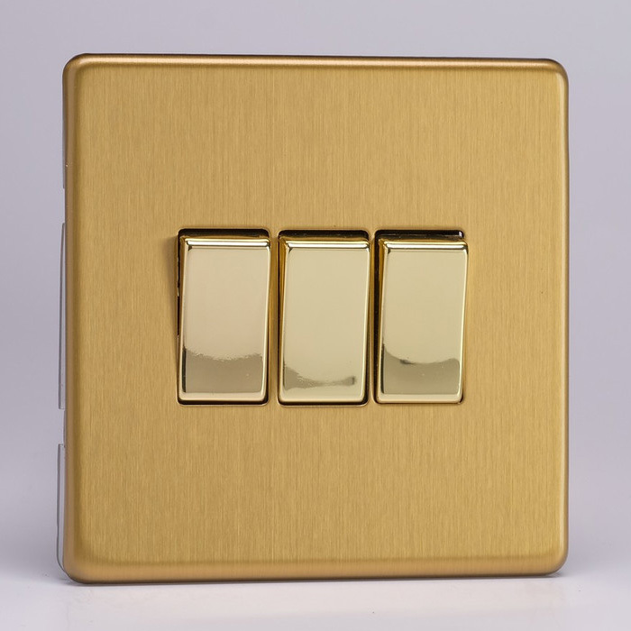3-Gang 10A 1 or 2 Way Rocker Switches Image 1