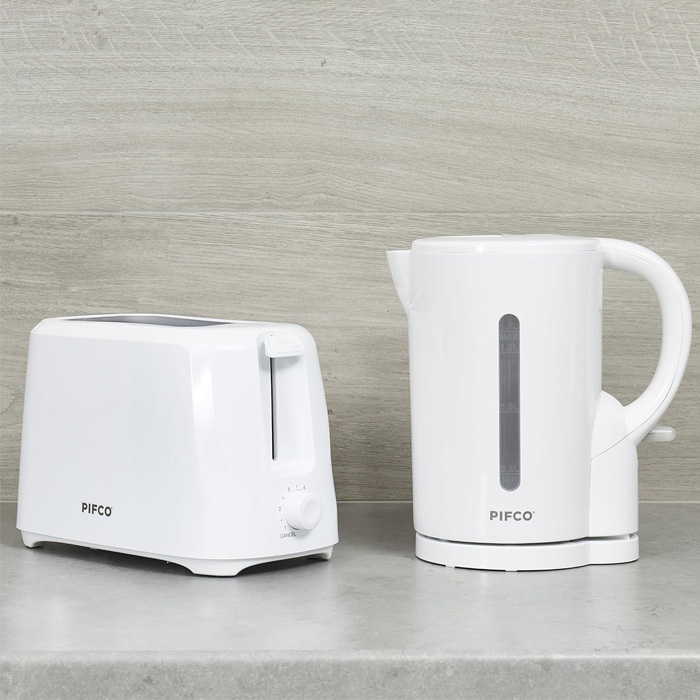 Pifco 1.7 ltr Kettle Image 2