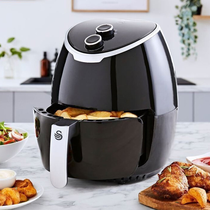 Swan 4.7 Litre Manual Air Fryer Image 2