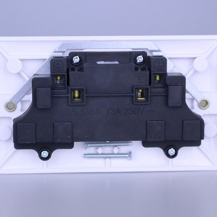 2-Gang 13A switched Socket Image 2