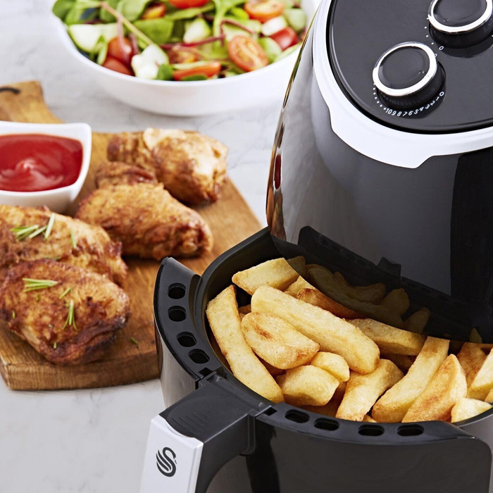 Swan 4.7 Litre Manual Air Fryer Image 3